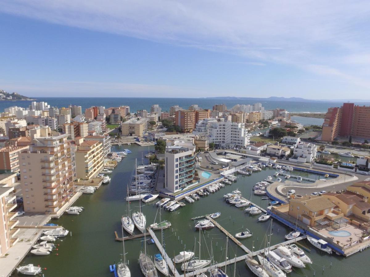Rnet - Apartments Roses Port Trebol Екстериор снимка
