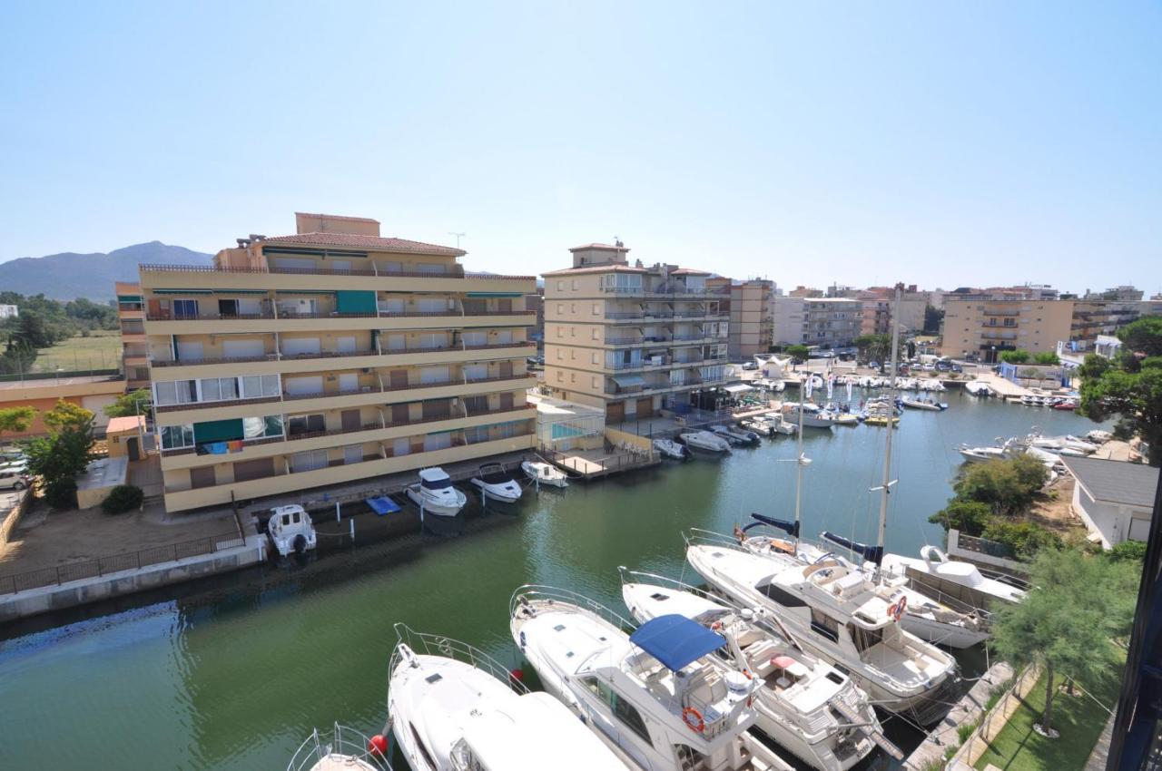 Rnet - Apartments Roses Port Trebol Екстериор снимка