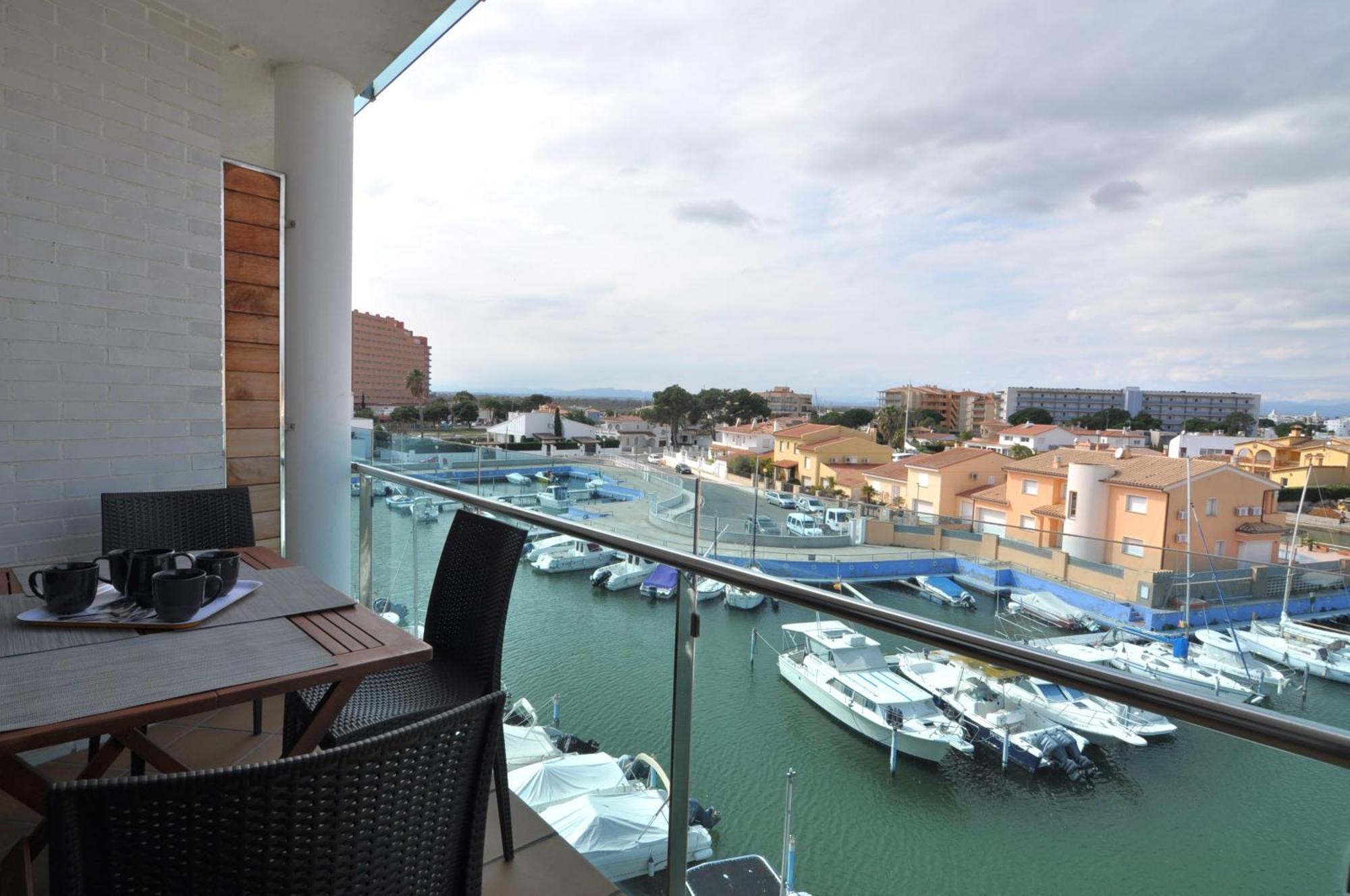 Rnet - Apartments Roses Port Trebol Екстериор снимка